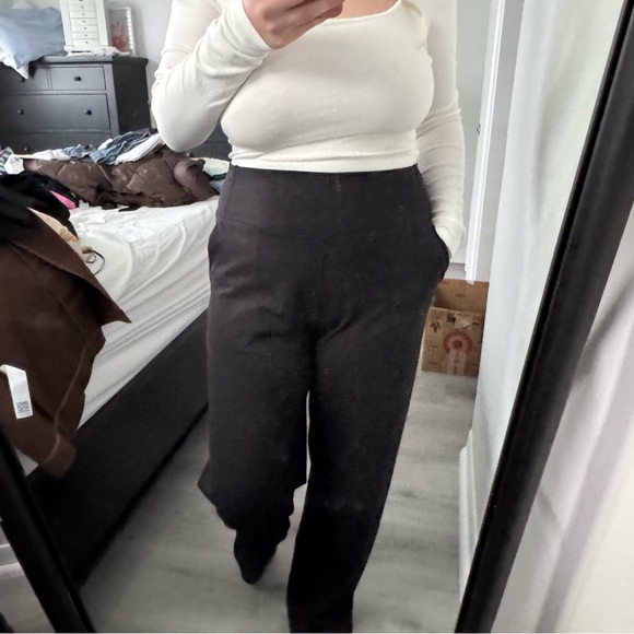 Women's Black High-Waisted Yoga Pants - Picture 1 of 3